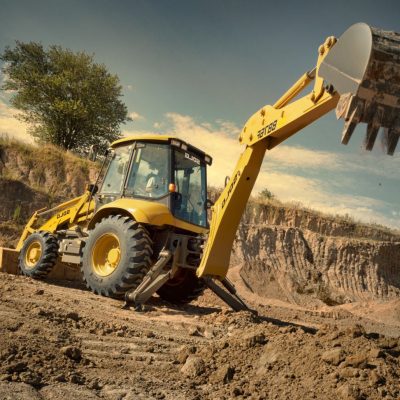 ejemplos-de-Retroexcavadora-4